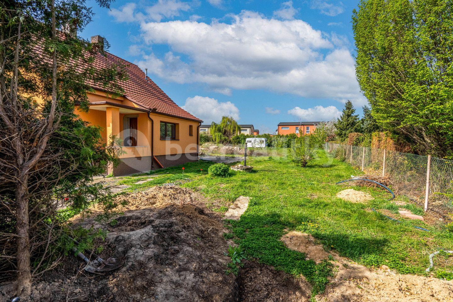 Prodej pozemku 600 m², Veleň, Středočeský kraj