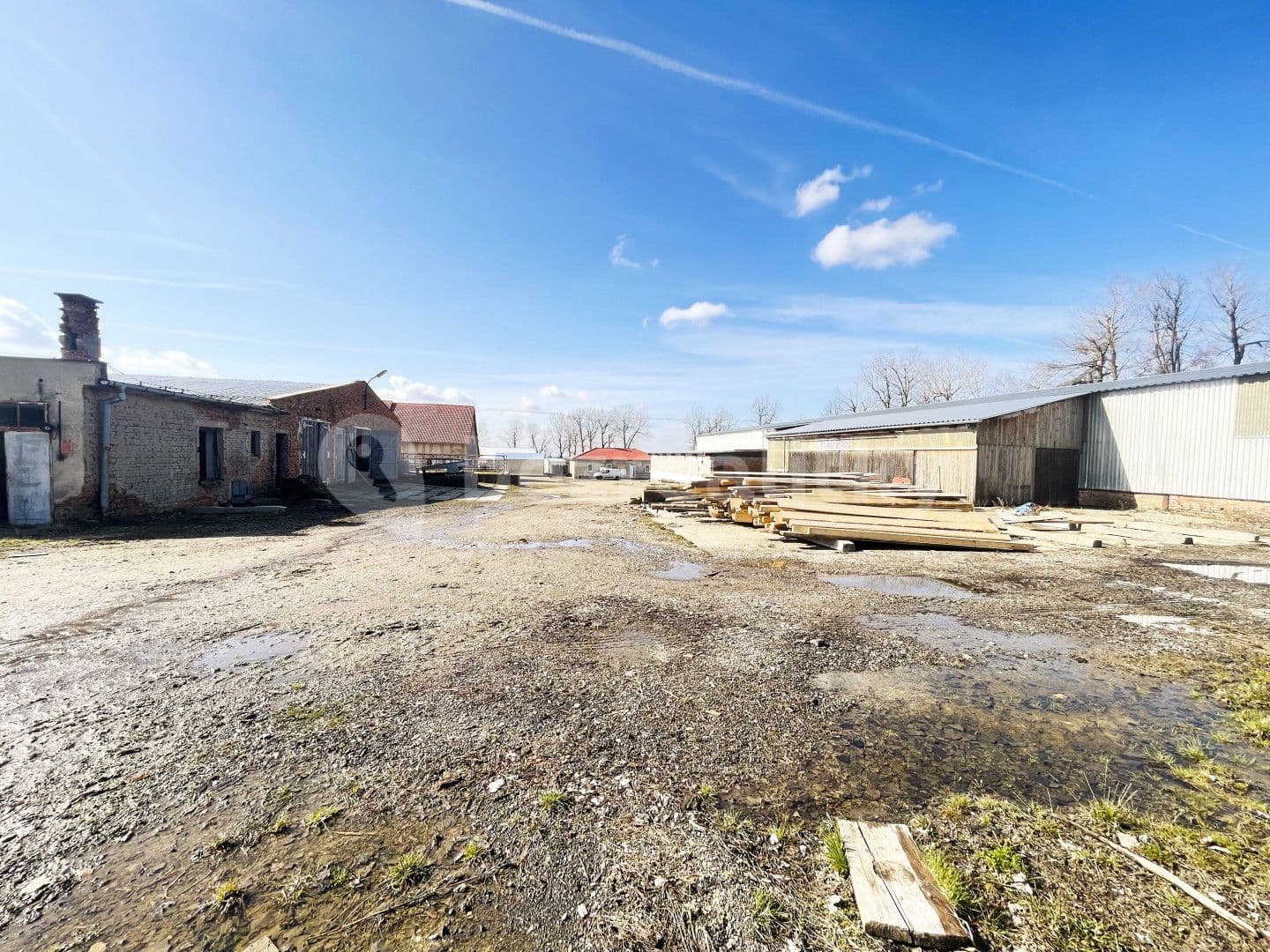 Prodej pozemku 9.953 m², Újezd u Rosic, Jihomoravský kraj