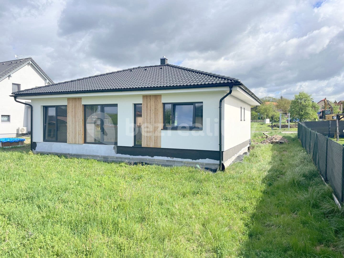 Prodej domu 101 m², pozemek 531 m², Krakovany, Středočeský kraj