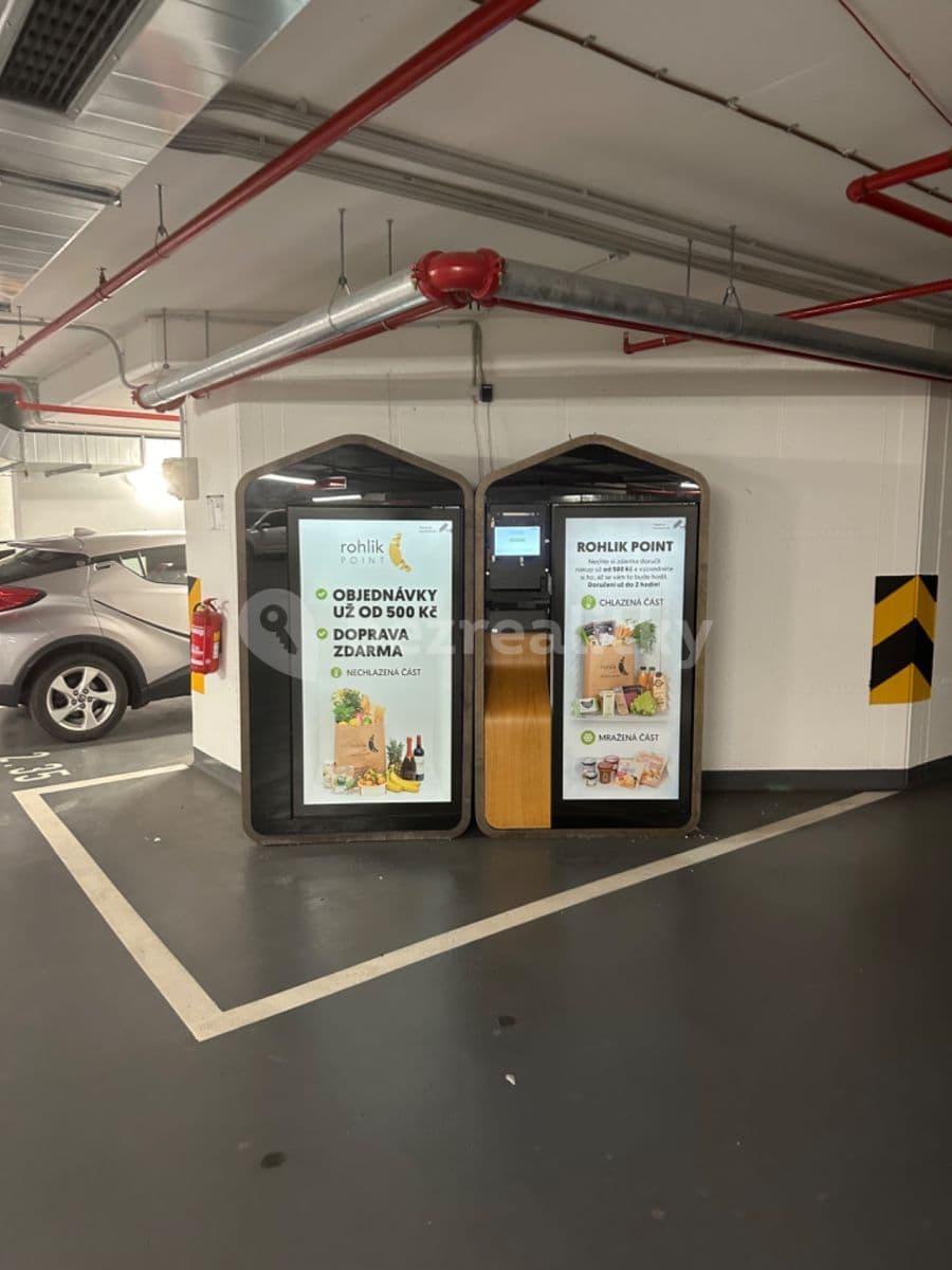 Pronájem garáže 14 m², Oktábcových, Praha, Praha Pronájem garáže 14 m², Oktábcových, Praha, Praha