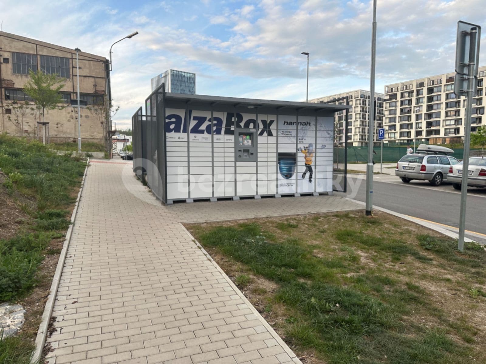 Pronájem garáže 14 m², Oktábcových, Praha, Praha Pronájem garáže 14 m², Oktábcových, Praha, Praha