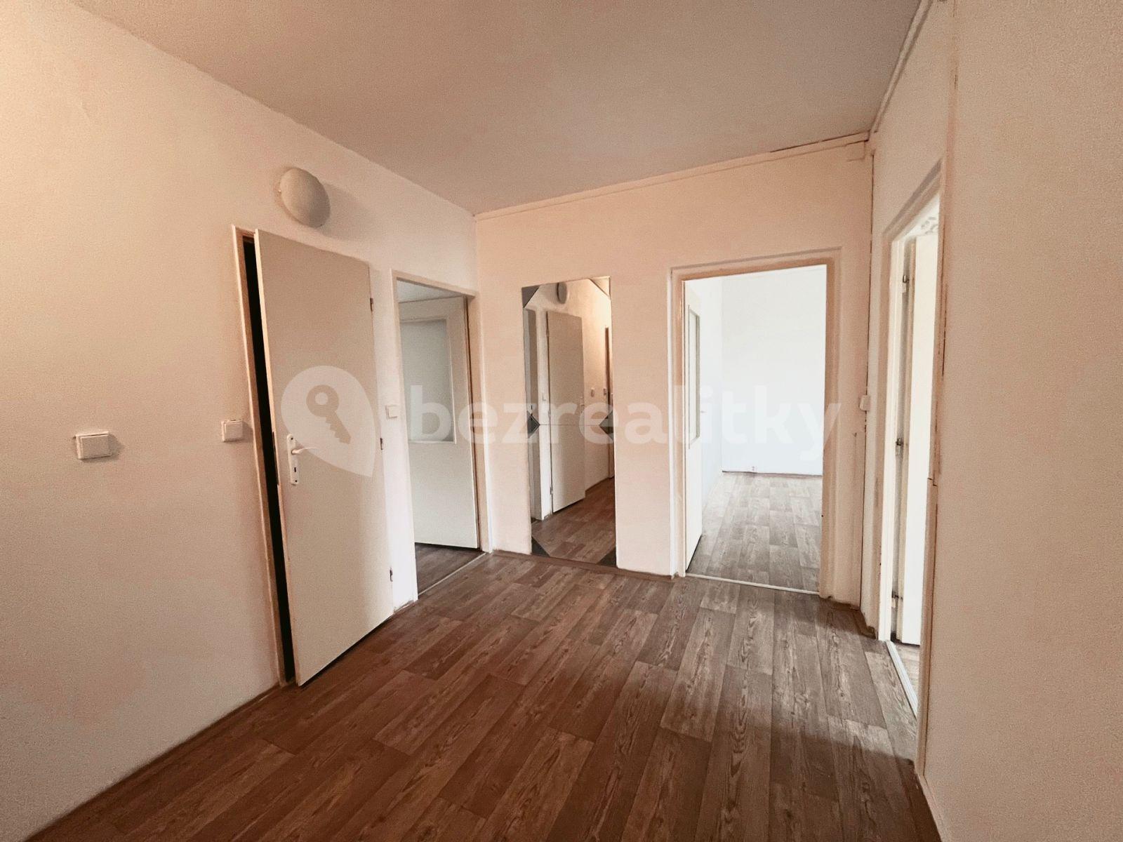 Prodej bytu 2+1 59 m², Armádní, Milovice, Středočeský kraj