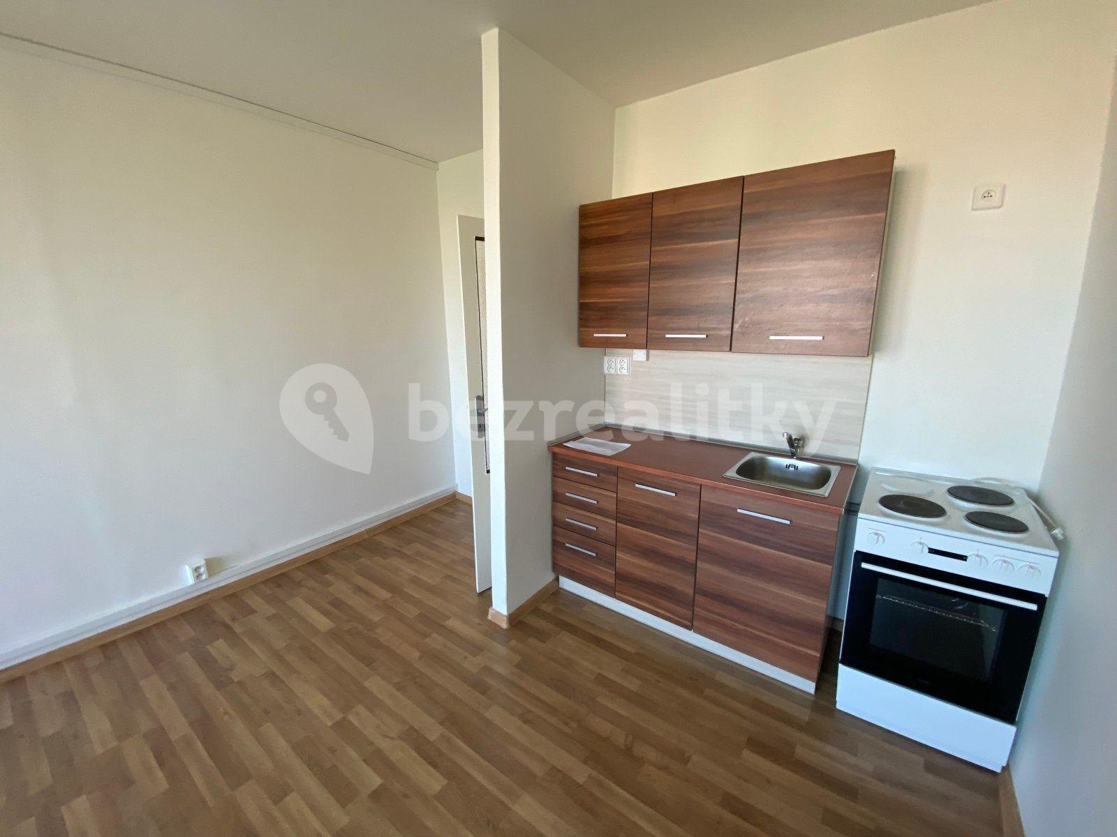 Pronájem bytu 1+kk 27 m², Okružní, Orlová, Moravskoslezský kraj