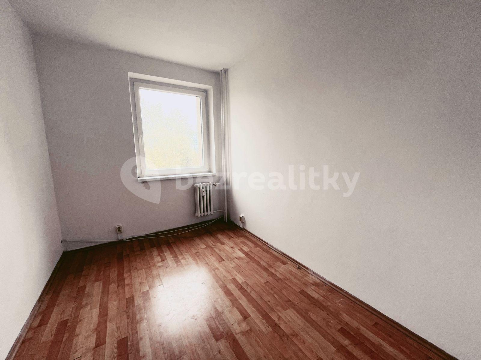 Prodej bytu 3+1 65 m², Průběžná, Milovice, Středočeský kraj