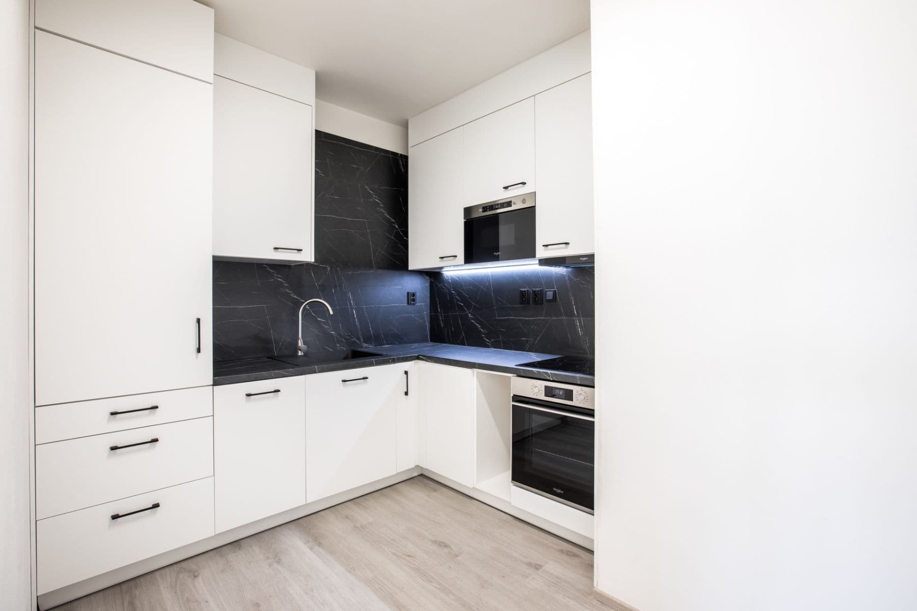 Pronájem bytu 2+kk 55 m², Na Perštýně, Liberec, Liberecký kraj Pronájem bytu 2+kk 55 m², Na Perštýně, Liberec, Liberecký kraj
