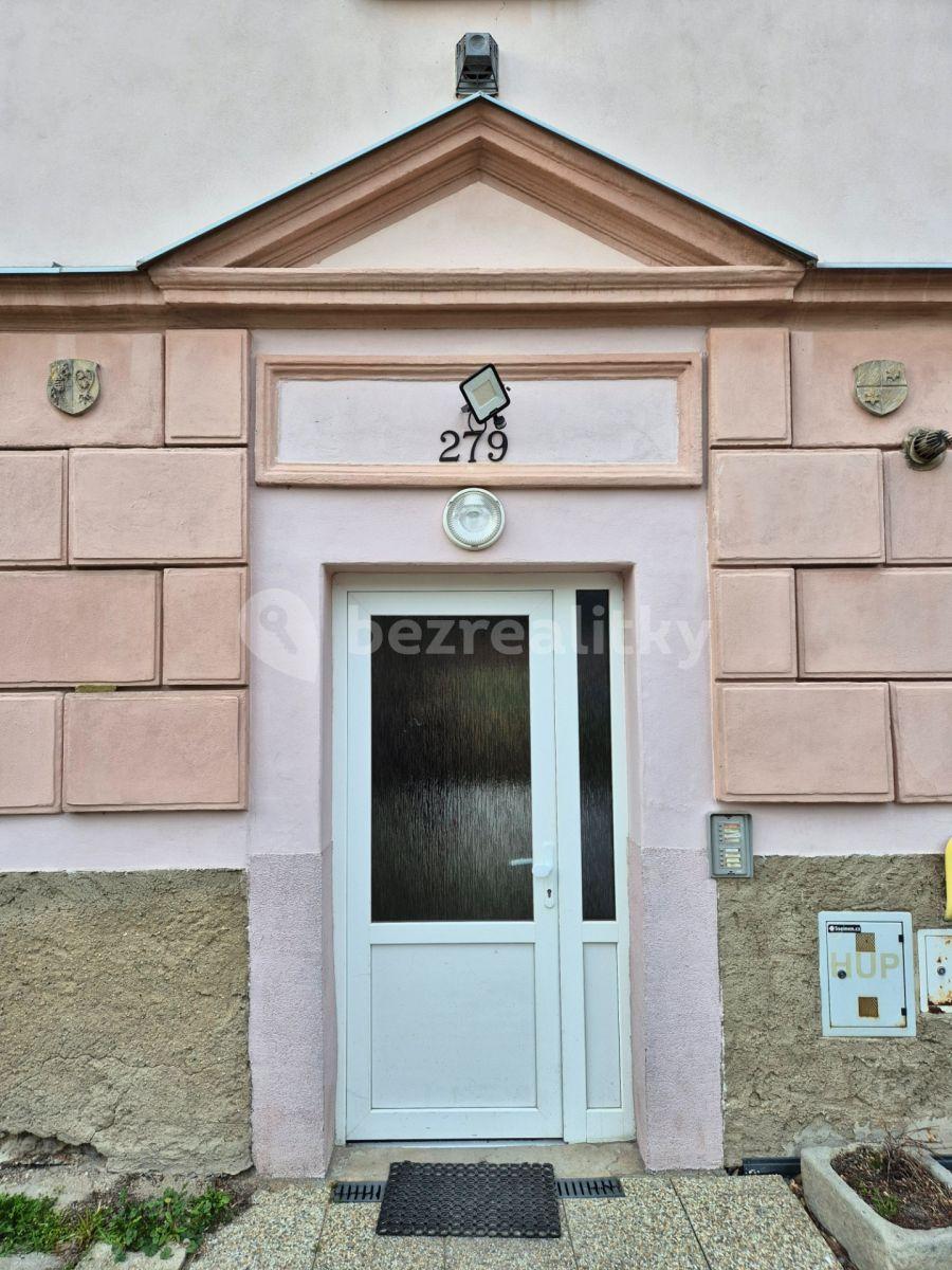 Prodej bytu 3+kk 60 m², nám. T. G. Masaryka, Smečno, Středočeský kraj