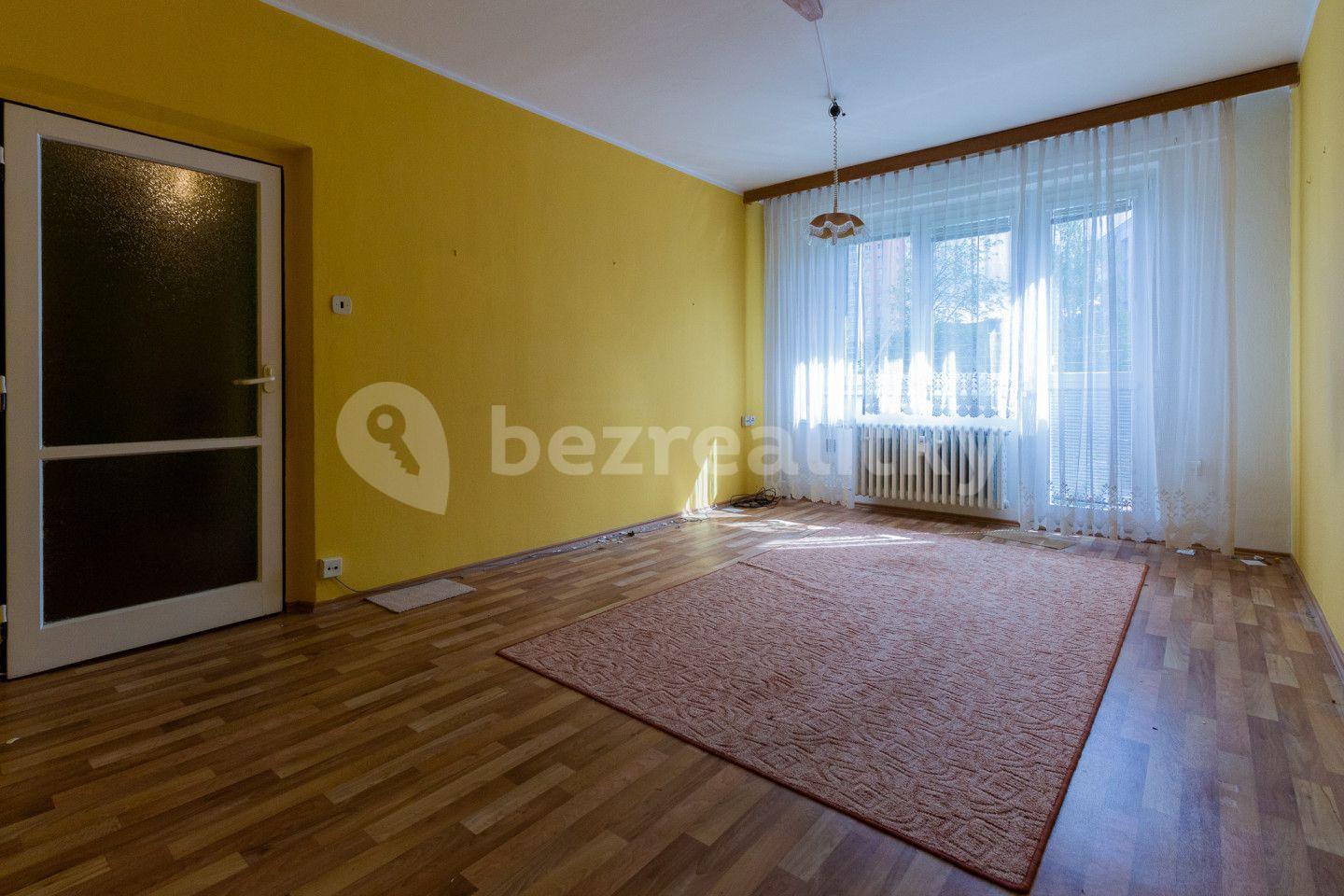 Prodej bytu 3+1 72 m², Nádražní, Šternberk, Olomoucký kraj