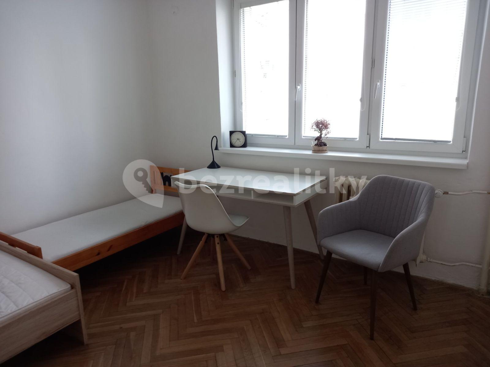 Pronájem bytu 2+1 52 m², Stavbařů, Pardubice, Pardubický kraj
