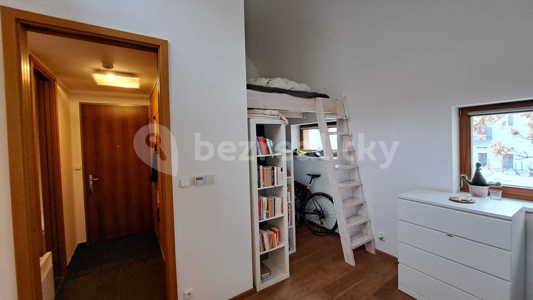 Pronájem bytu 1+kk 38 m², Uruguayská, Praha, Praha Pronájem bytu 1+kk 38 m², Uruguayská, Praha, Praha