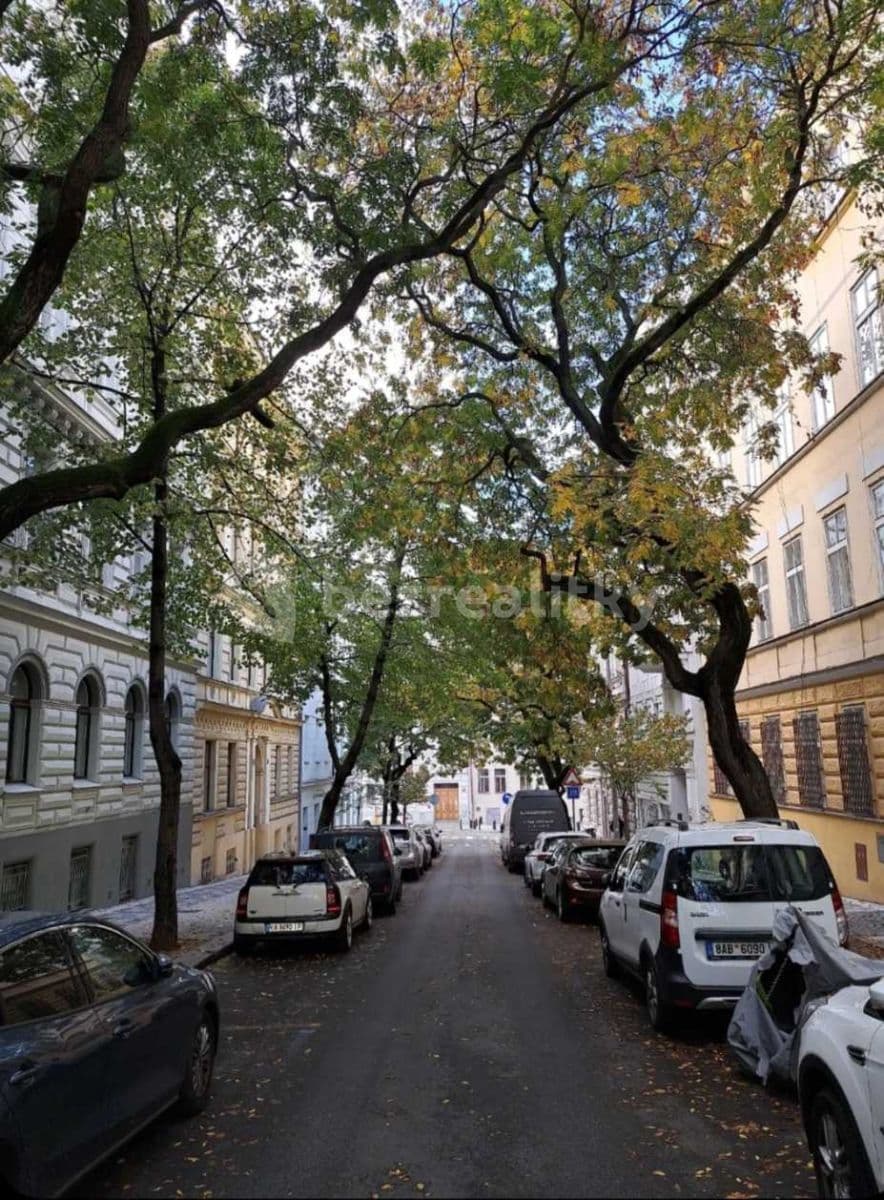 Pronájem bytu 1+kk 38 m², Uruguayská, Praha, Praha Pronájem bytu 1+kk 38 m², Uruguayská, Praha, Praha