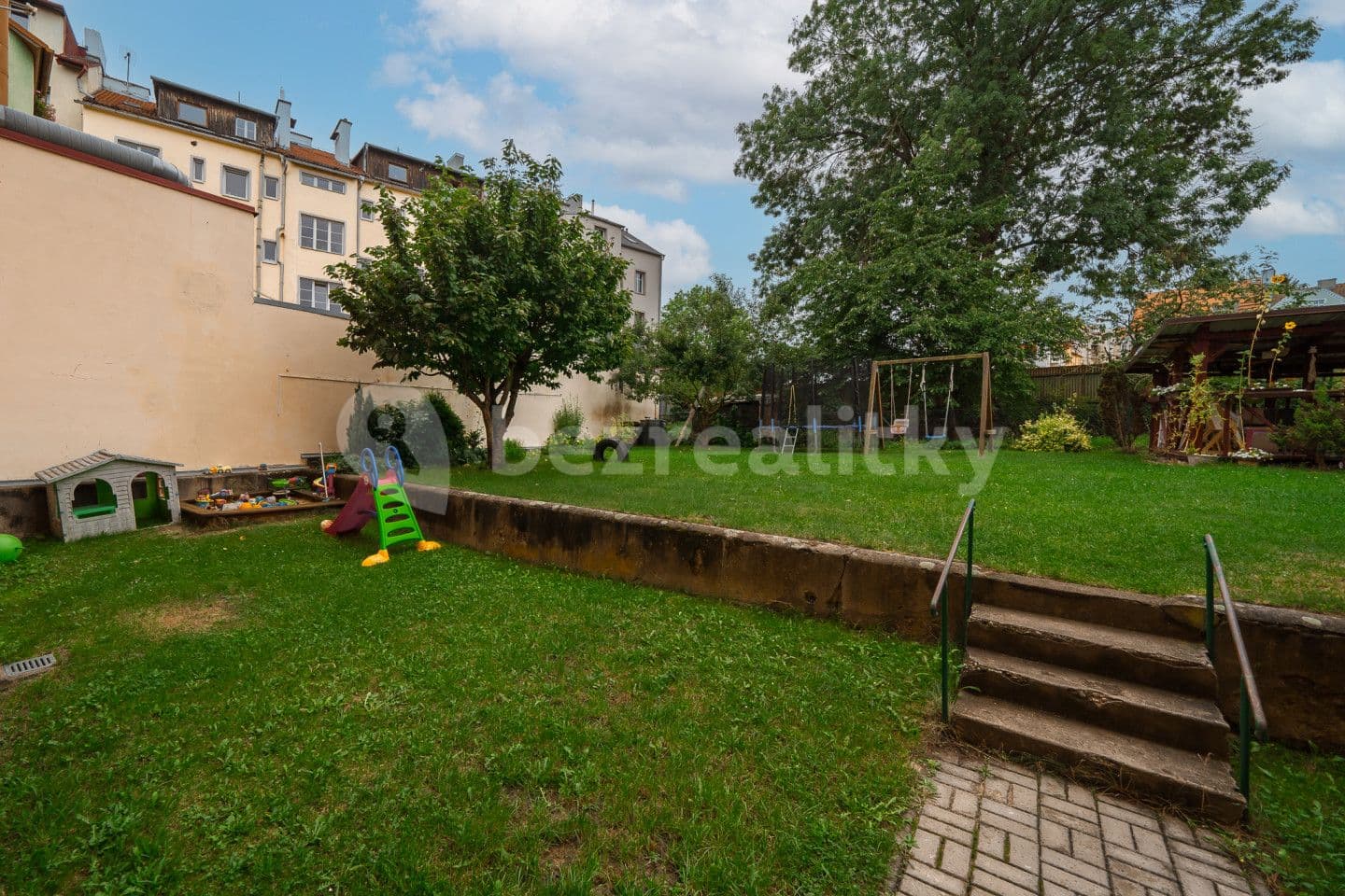 Prodej bytu 3+1 116 m², Májová, Cheb, Karlovarský kraj