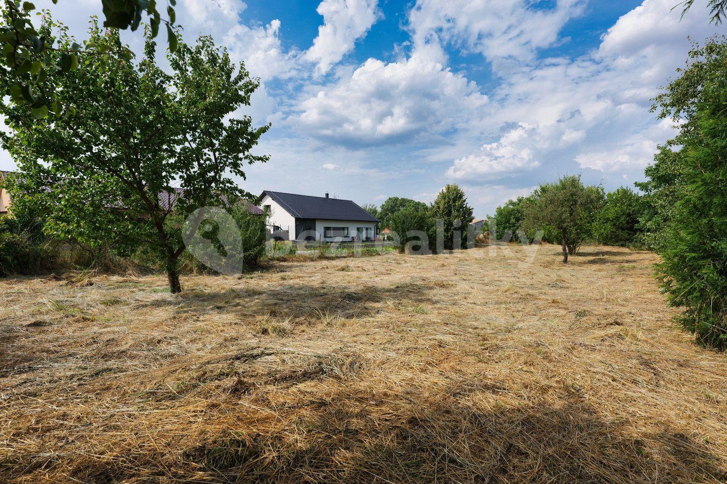 Prodej pozemku 3.587 m², Vřesovice, Olomoucký kraj