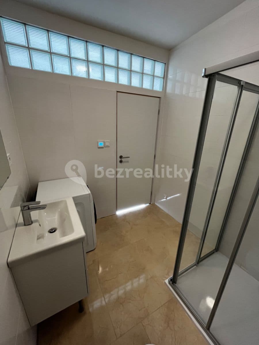 Pronájem bytu 1+kk 35 m², Trnkova, Brno, Jihomoravský kraj Pronájem bytu 1+kk 35 m², Trnkova, Brno, Jihomoravský kraj