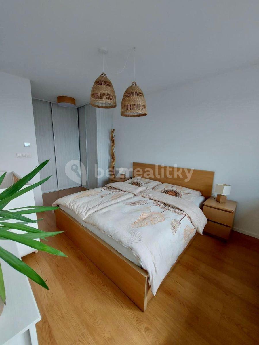 Pronájem bytu 2+1 51 m², Zadunajská cesta, Petržalka, Bratislavský kraj