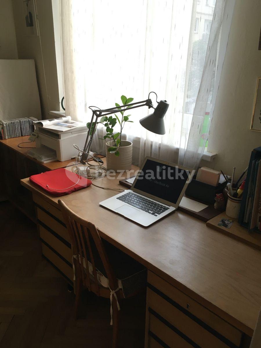 Pronájem bytu 1+1 42 m², Na Petynce, Praha, Praha