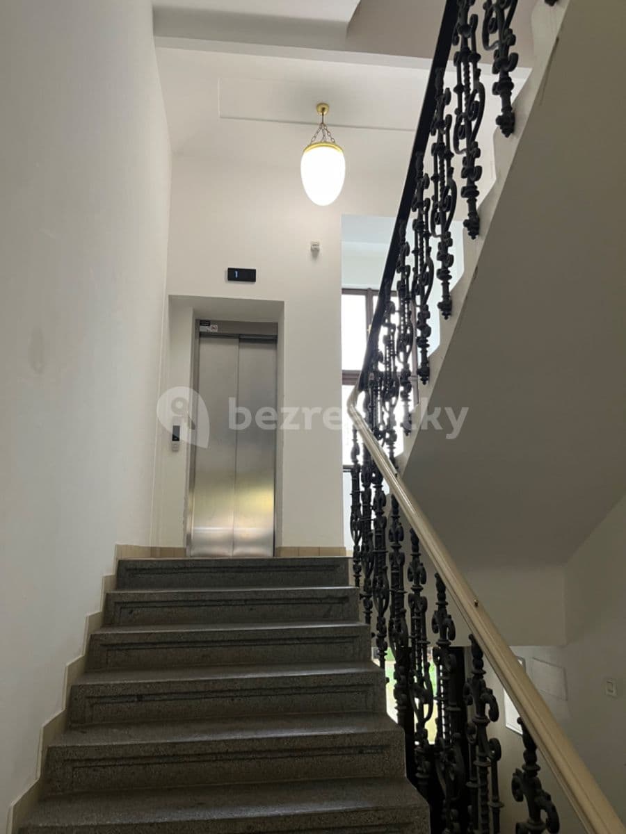 Pronájem bytu 7+1 250 m², Trojanova, Praha, Praha Pronájem bytu 7+1 250 m², Trojanova, Praha, Praha