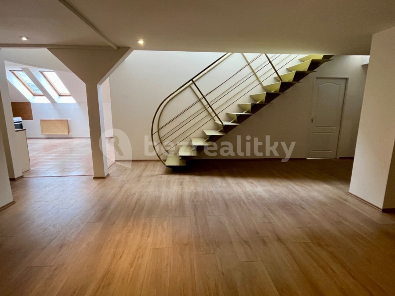 Pronájem bytu 7+1 250 m², Trojanova, Praha, Praha Pronájem bytu 7+1 250 m², Trojanova, Praha, Praha