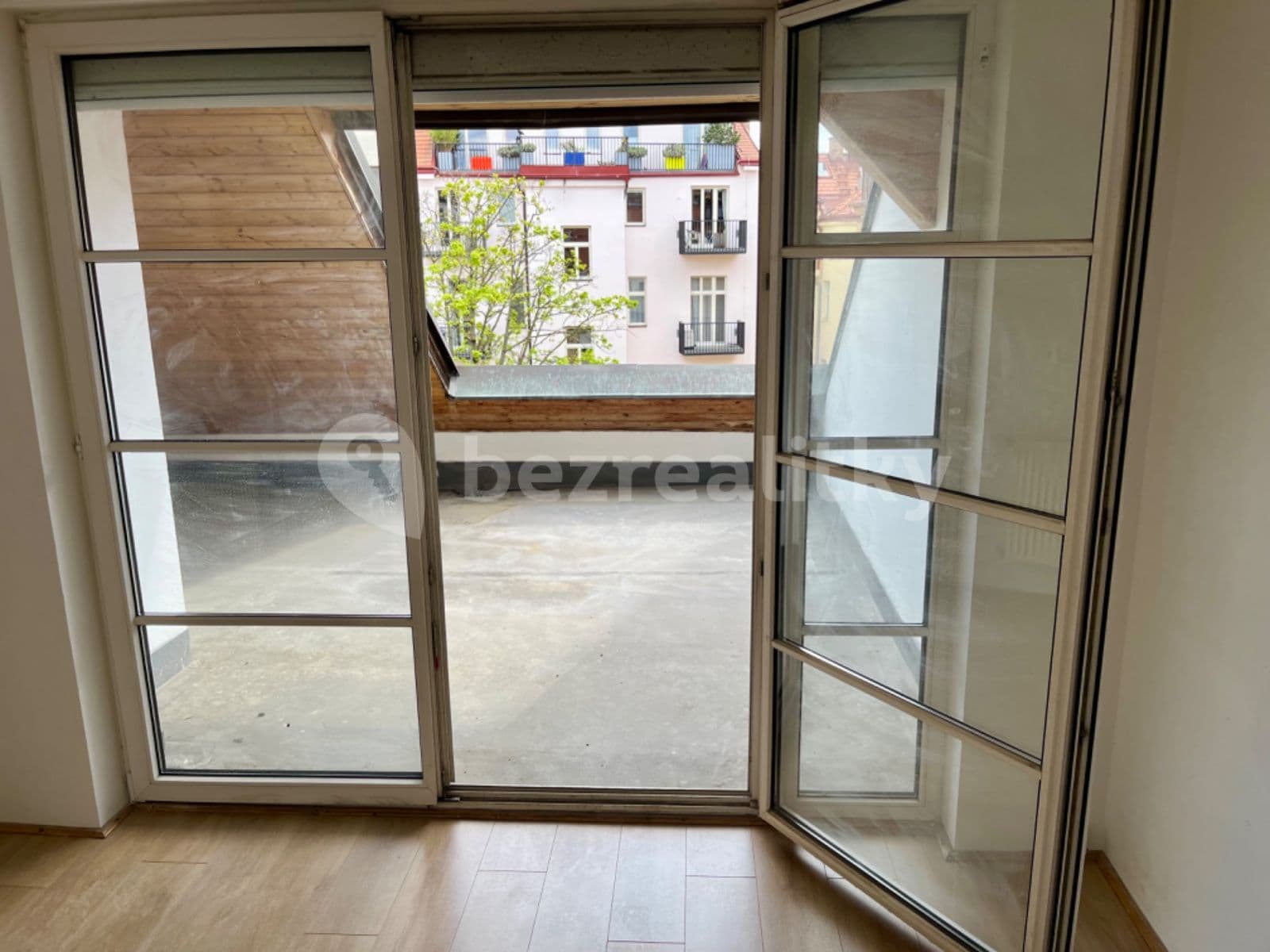 Pronájem bytu 7+1 250 m², Trojanova, Praha, Praha Pronájem bytu 7+1 250 m², Trojanova, Praha, Praha