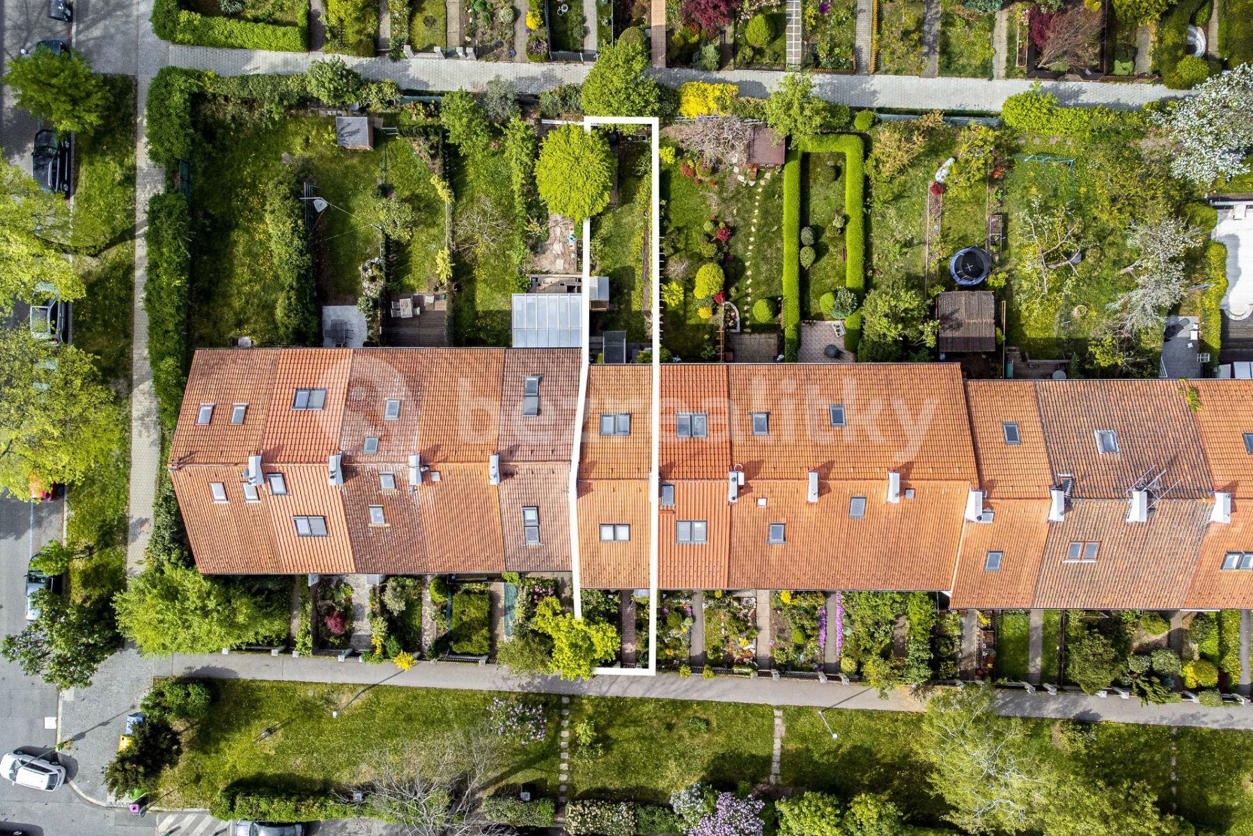 Prodej domu 140 m², pozemek 148 m², Solidarity, Praha, Praha