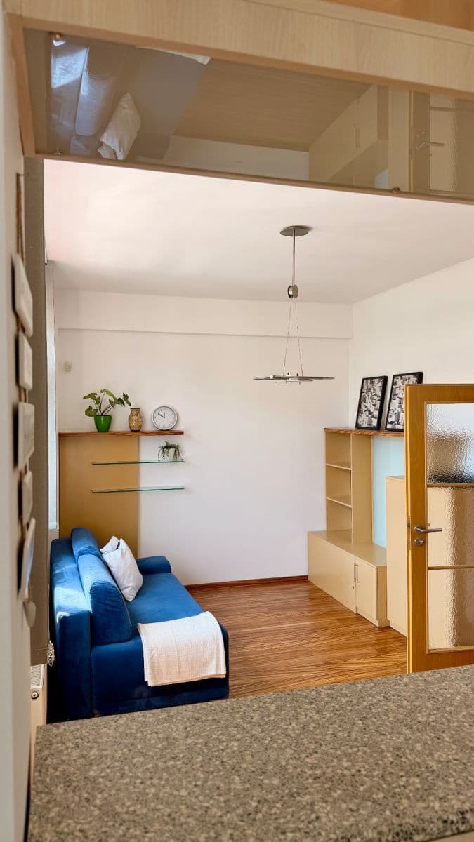 Pronájem bytu Garsoniéra 39 m², Českomoravská, Praha, Praha Pronájem bytu Garsoniéra 39 m², Českomoravská, Praha, Praha