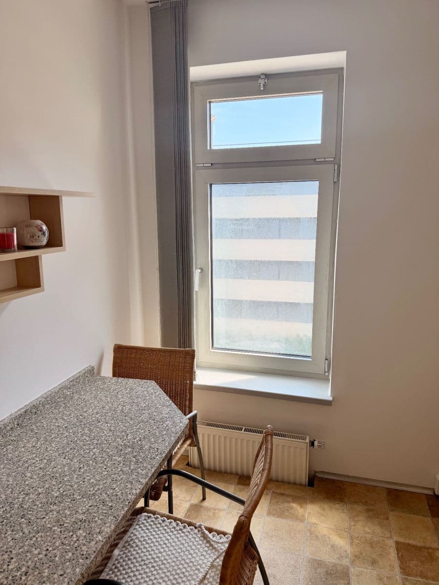 Pronájem bytu Garsoniéra 39 m², Českomoravská, Praha, Praha Pronájem bytu Garsoniéra 39 m², Českomoravská, Praha, Praha