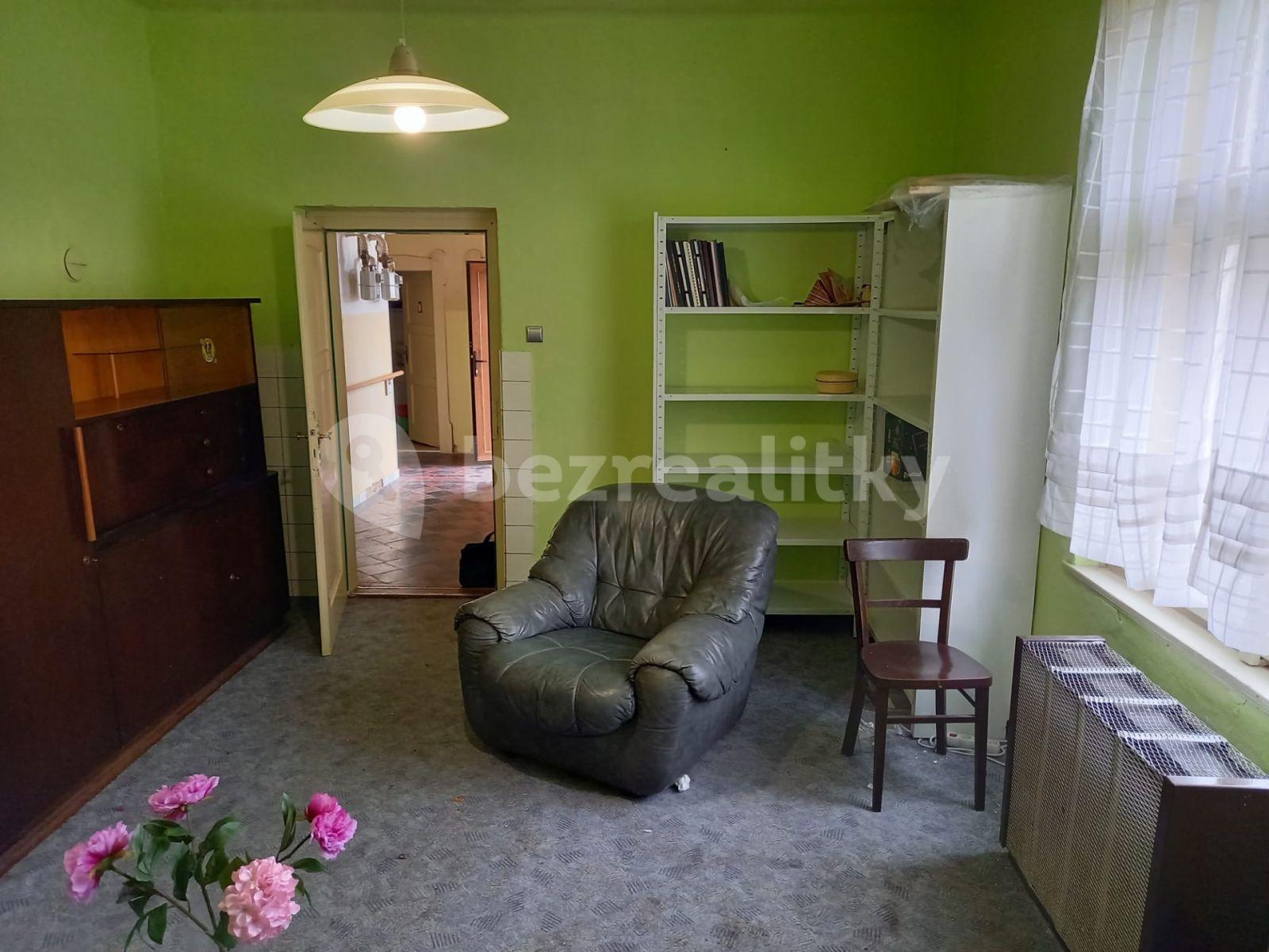 Prodej domu 335 m², pozemek 260 m², Linhartova, Kosmonosy, Středočeský kraj