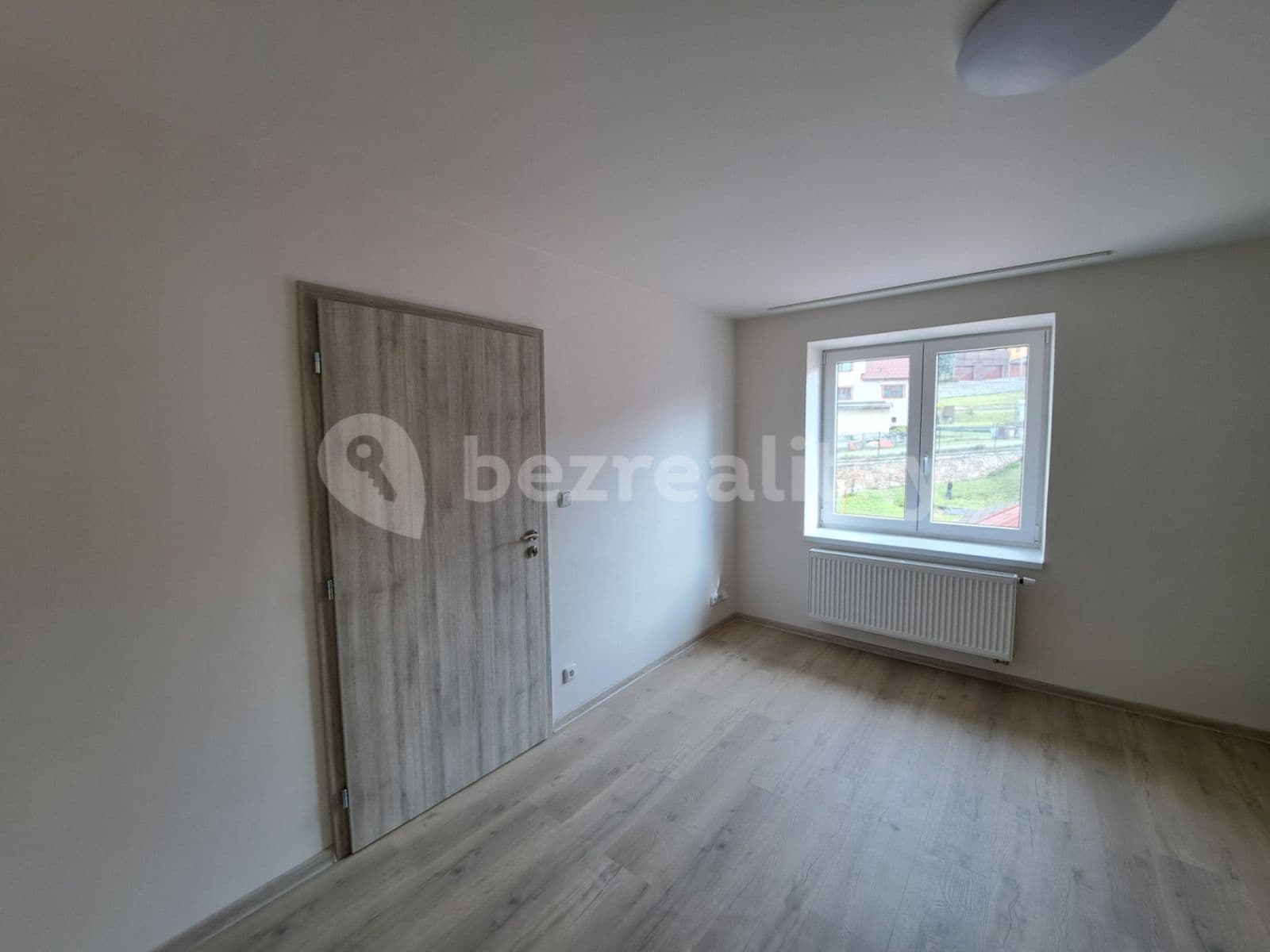 Pronájem bytu 3+kk 55 m², Bratrská, Bystřice nad Pernštejnem, Kraj Vysočina Pronájem bytu 3+kk 55 m², Bratrská, Bystřice nad Pernštejnem, Kraj Vysočina