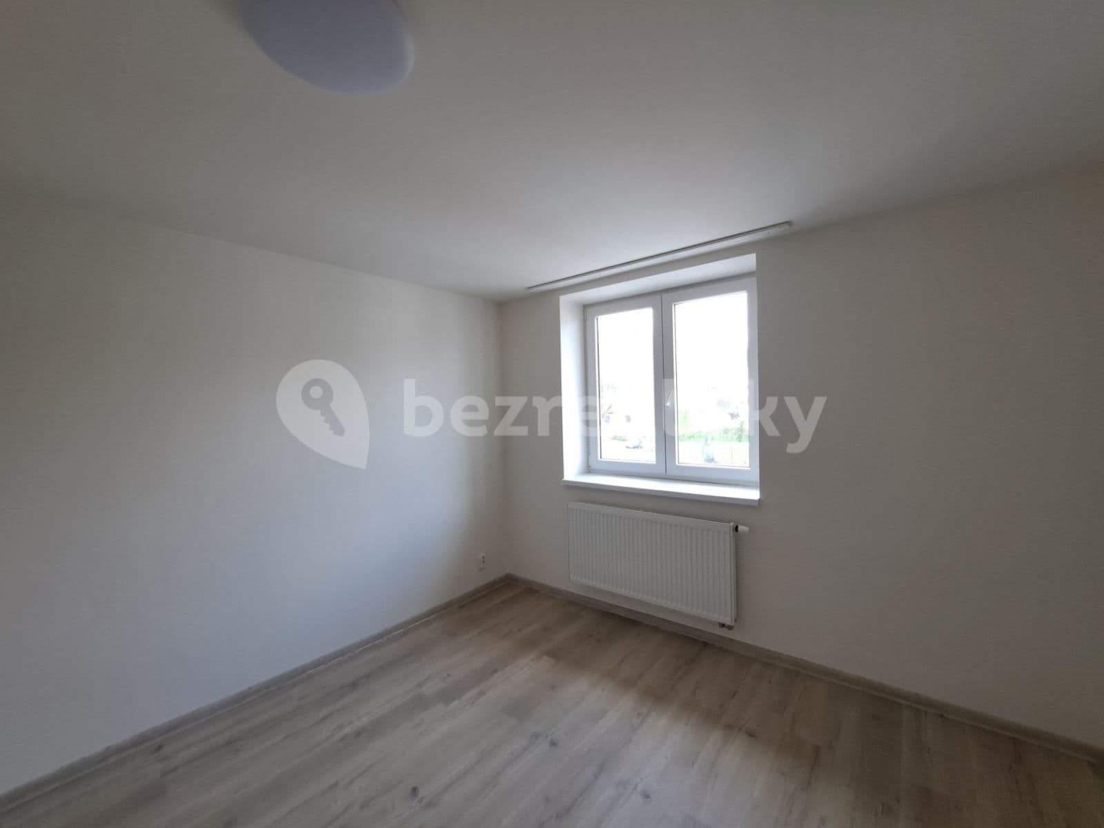 Pronájem bytu 3+kk 55 m², Bratrská, Bystřice nad Pernštejnem, Kraj Vysočina Pronájem bytu 3+kk 55 m², Bratrská, Bystřice nad Pernštejnem, Kraj Vysočina