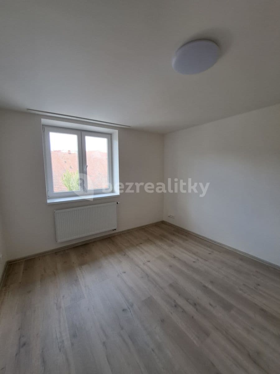 Pronájem bytu 3+kk 55 m², Bratrská, Bystřice nad Pernštejnem, Kraj Vysočina Pronájem bytu 3+kk 55 m², Bratrská, Bystřice nad Pernštejnem, Kraj Vysočina