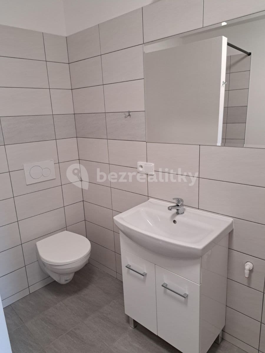 Pronájem bytu 3+kk 55 m², Bratrská, Bystřice nad Pernštejnem, Kraj Vysočina Pronájem bytu 3+kk 55 m², Bratrská, Bystřice nad Pernštejnem, Kraj Vysočina