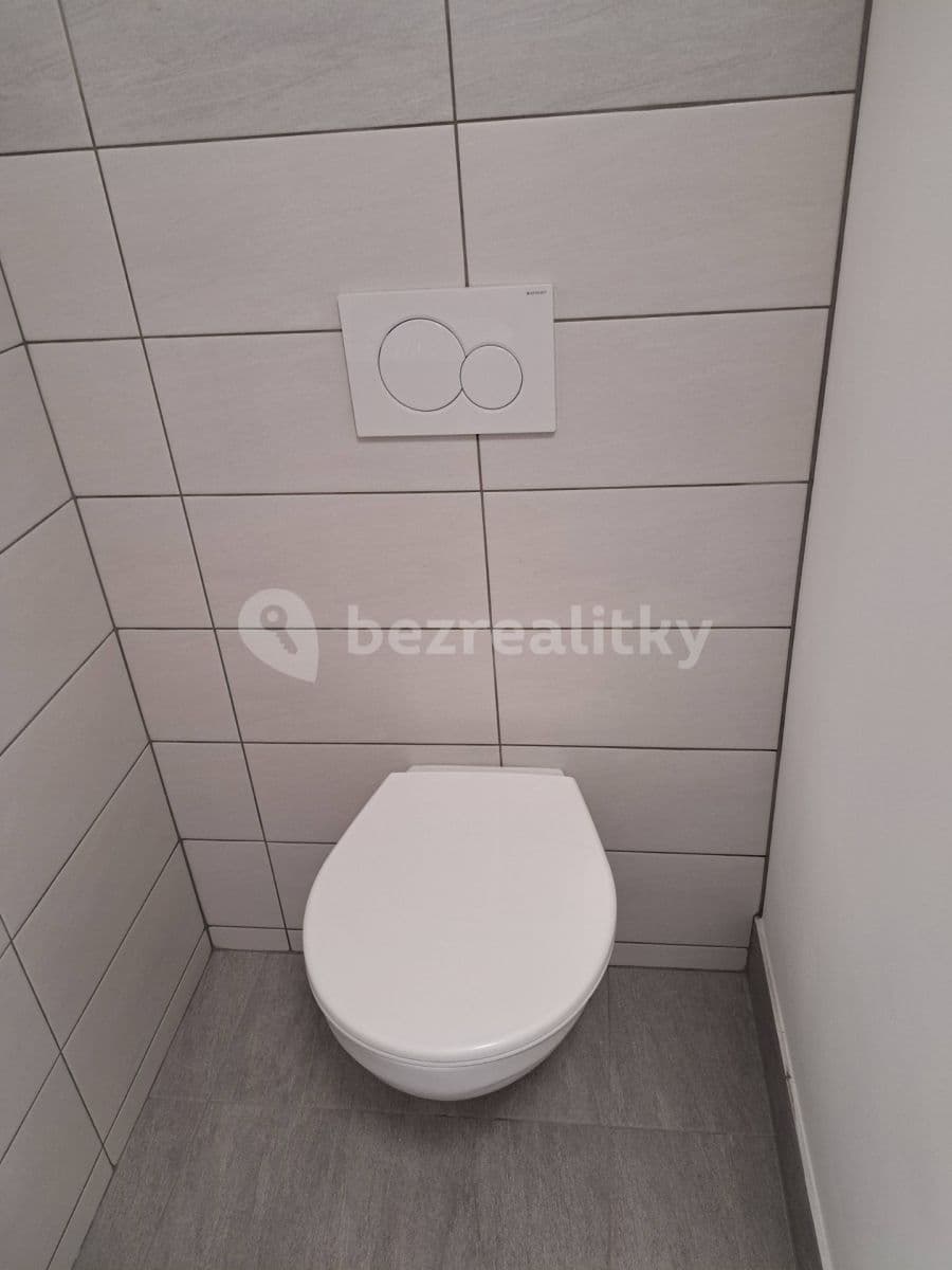 Pronájem bytu 3+kk 55 m², Bratrská, Bystřice nad Pernštejnem, Kraj Vysočina Pronájem bytu 3+kk 55 m², Bratrská, Bystřice nad Pernštejnem, Kraj Vysočina