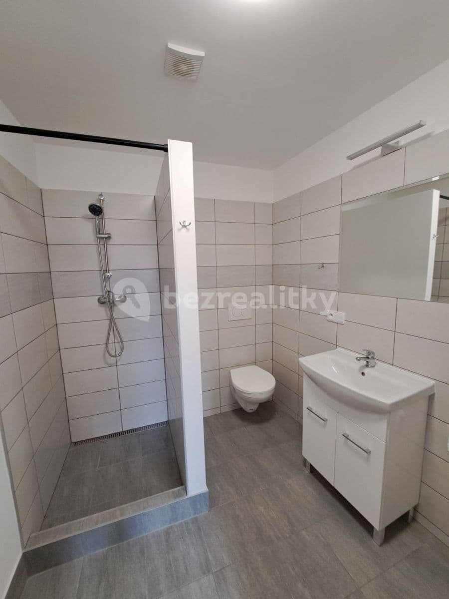 Pronájem bytu 3+kk 55 m², Bratrská, Bystřice nad Pernštejnem, Kraj Vysočina Pronájem bytu 3+kk 55 m², Bratrská, Bystřice nad Pernštejnem, Kraj Vysočina