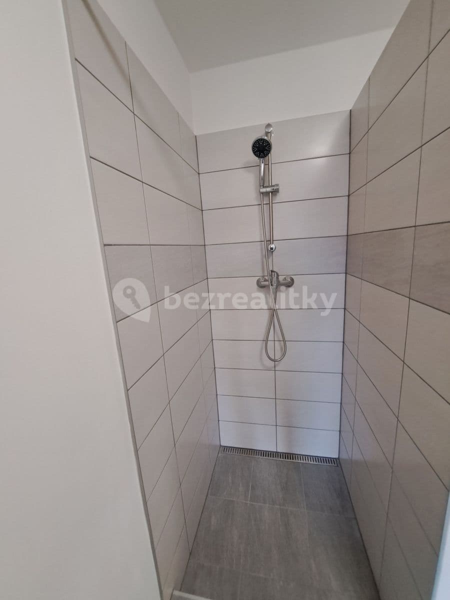Pronájem bytu 3+kk 55 m², Bratrská, Bystřice nad Pernštejnem, Kraj Vysočina Pronájem bytu 3+kk 55 m², Bratrská, Bystřice nad Pernštejnem, Kraj Vysočina