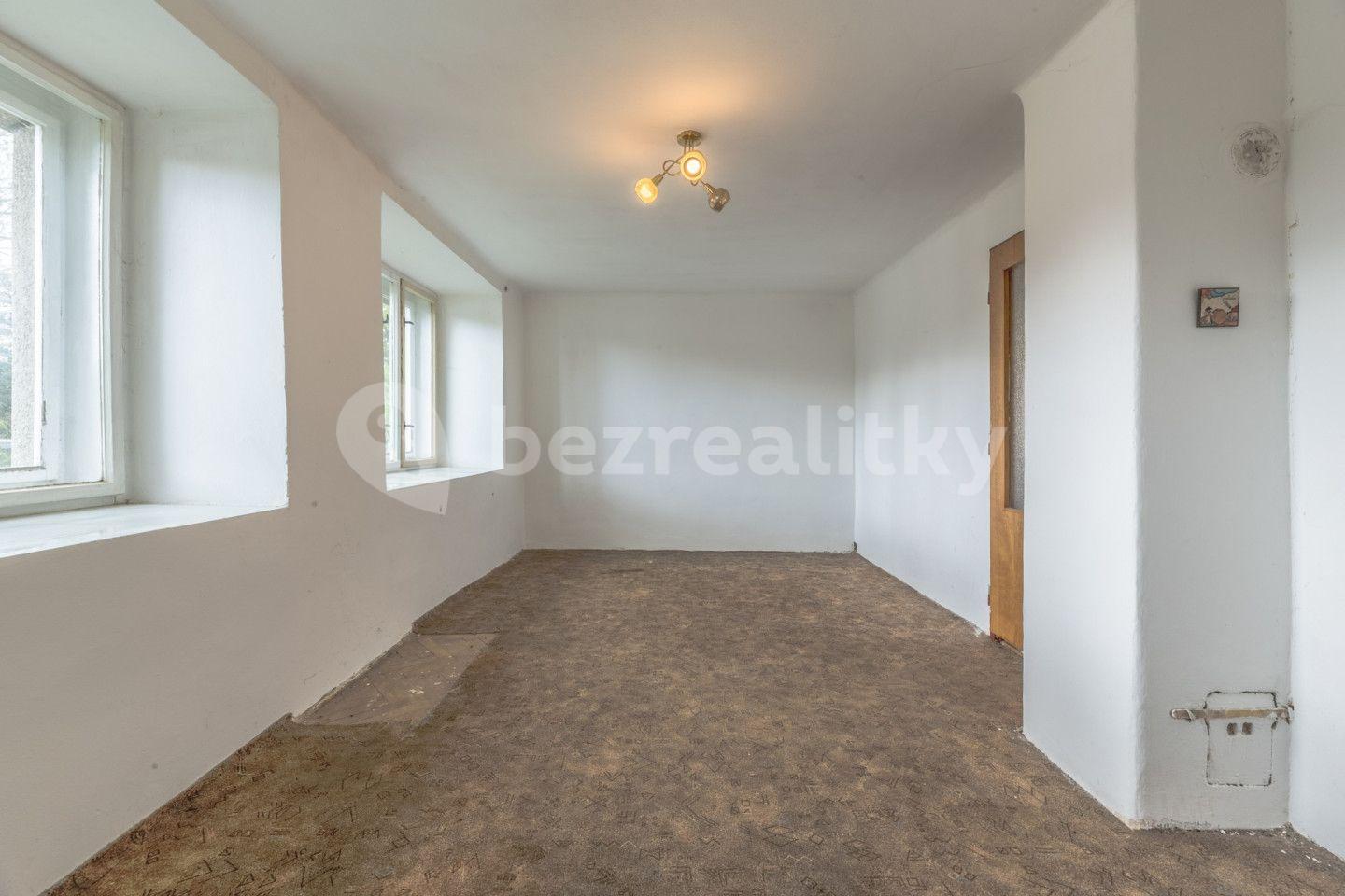 Prodej domu 188 m², pozemek 1.079 m², Nepoměřice, Středočeský kraj