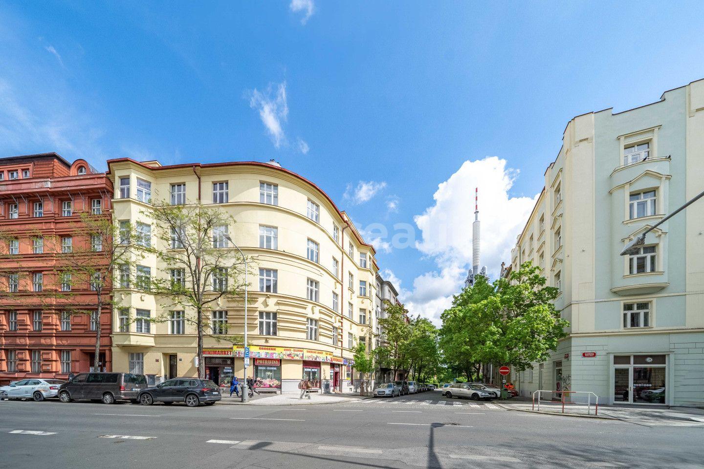 Prodej bytu 3+1 99 m², Zvonařova, Praha, Praha
