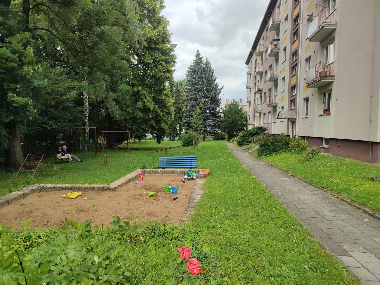 Prodej bytu 2+1 55 m², Hněvotínská, Olomouc, Olomoucký kraj Prodej bytu 2+1 55 m², Hněvotínská, Olomouc, Olomoucký kraj