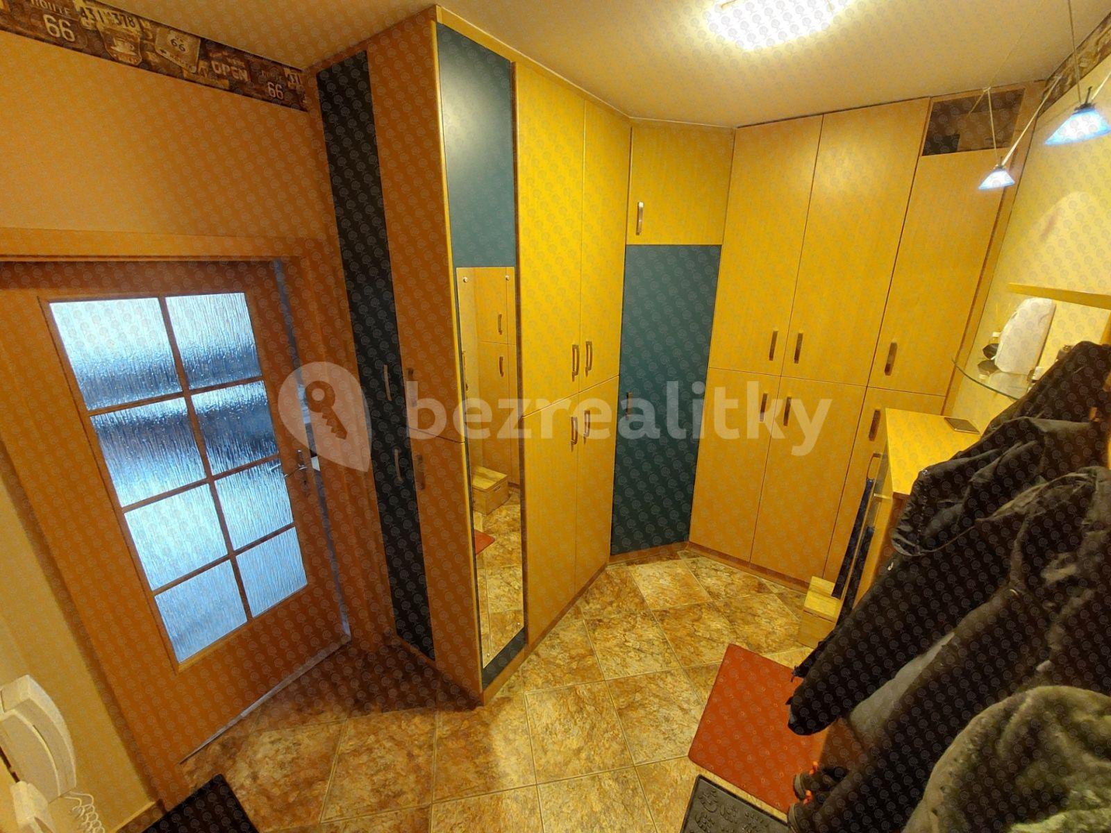 Prodej bytu 4+1 98 m², Konečná, Karlovy Vary, Karlovarský kraj