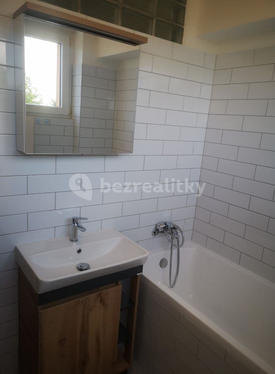 Pronájem bytu 4+1 69 m², Danielova, Praha, Praha Pronájem bytu 4+1 69 m², Danielova, Praha, Praha