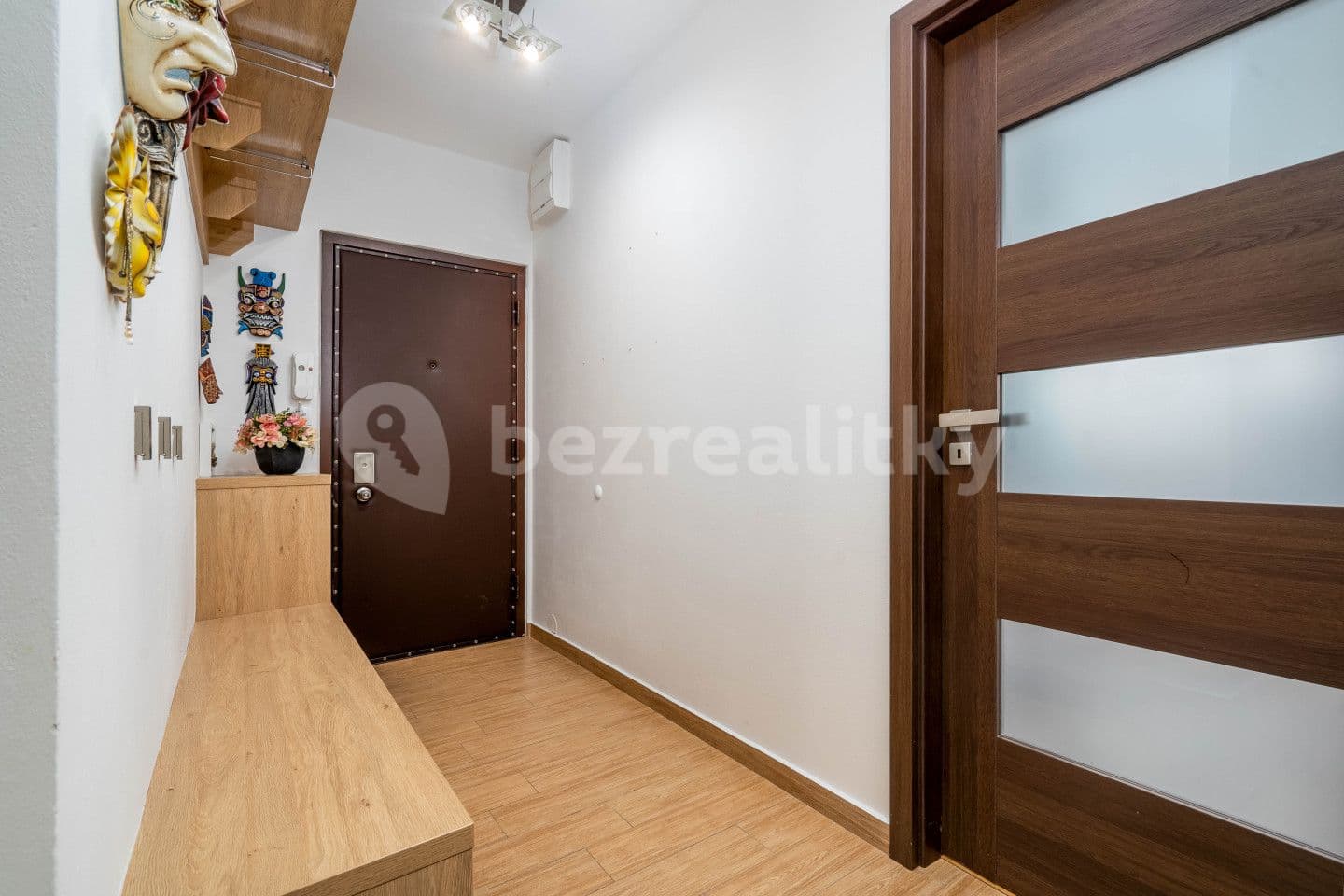Prodej bytu 3+1 73 m², Jažlovická, Praha, Praha