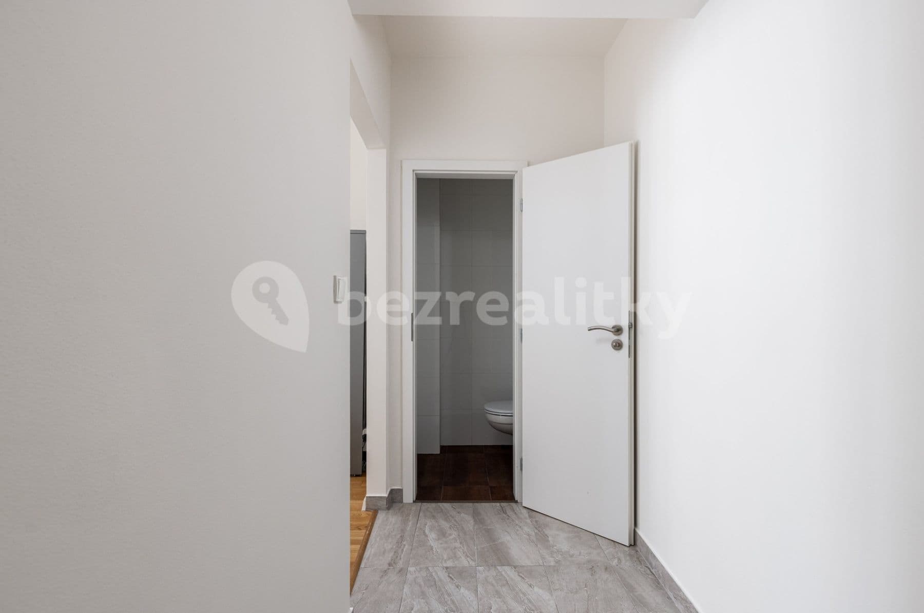 Pronájem bytu 1+1 47 m², Viklefova, Praha, Praha