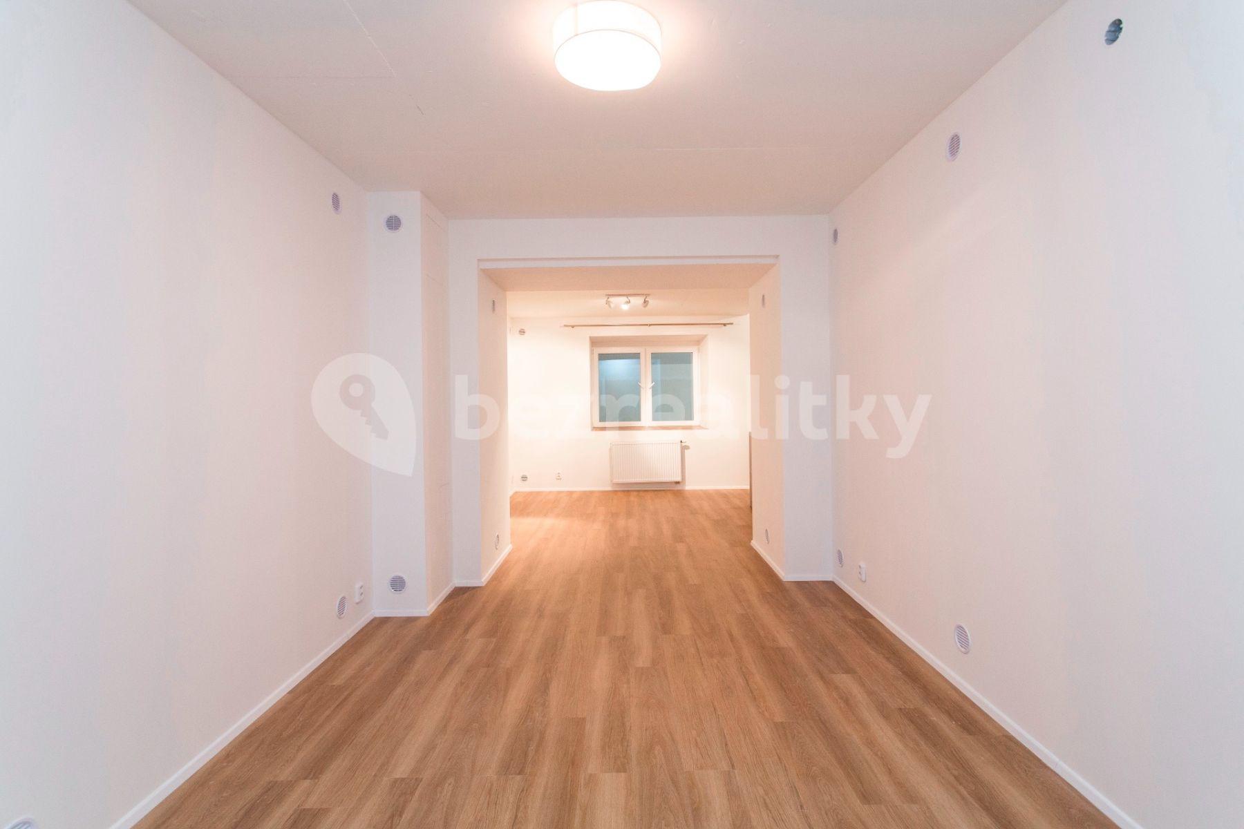 Pronájem bytu 1+kk 43 m², Kotlaska, Praha, Praha