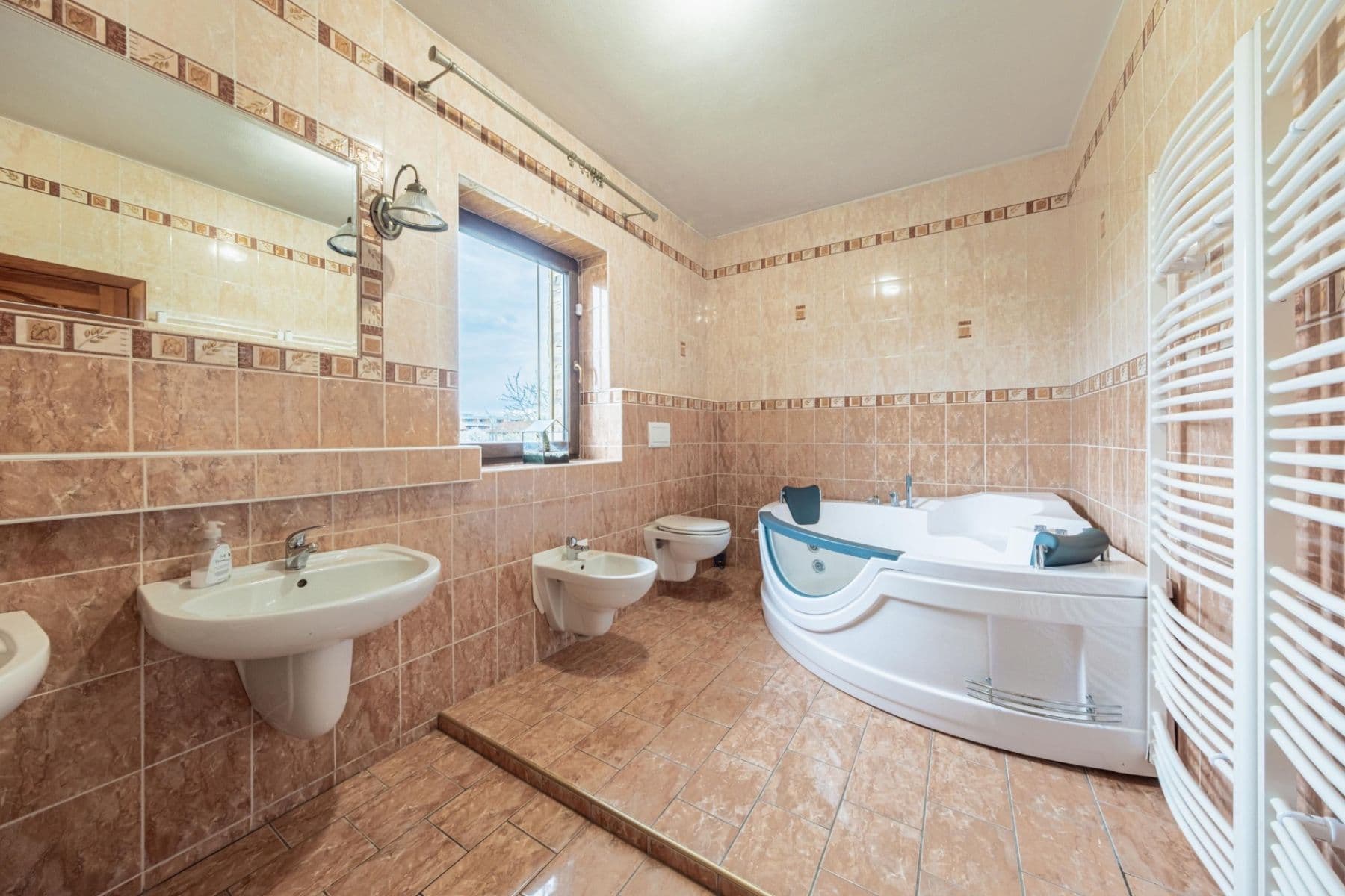 Prodej domu 172 m², pozemek 617 m², Pod Hájem, Přezletice, Středočeský kraj Prodej domu 172 m², pozemek 617 m², Pod Hájem, Přezletice, Středočeský kraj