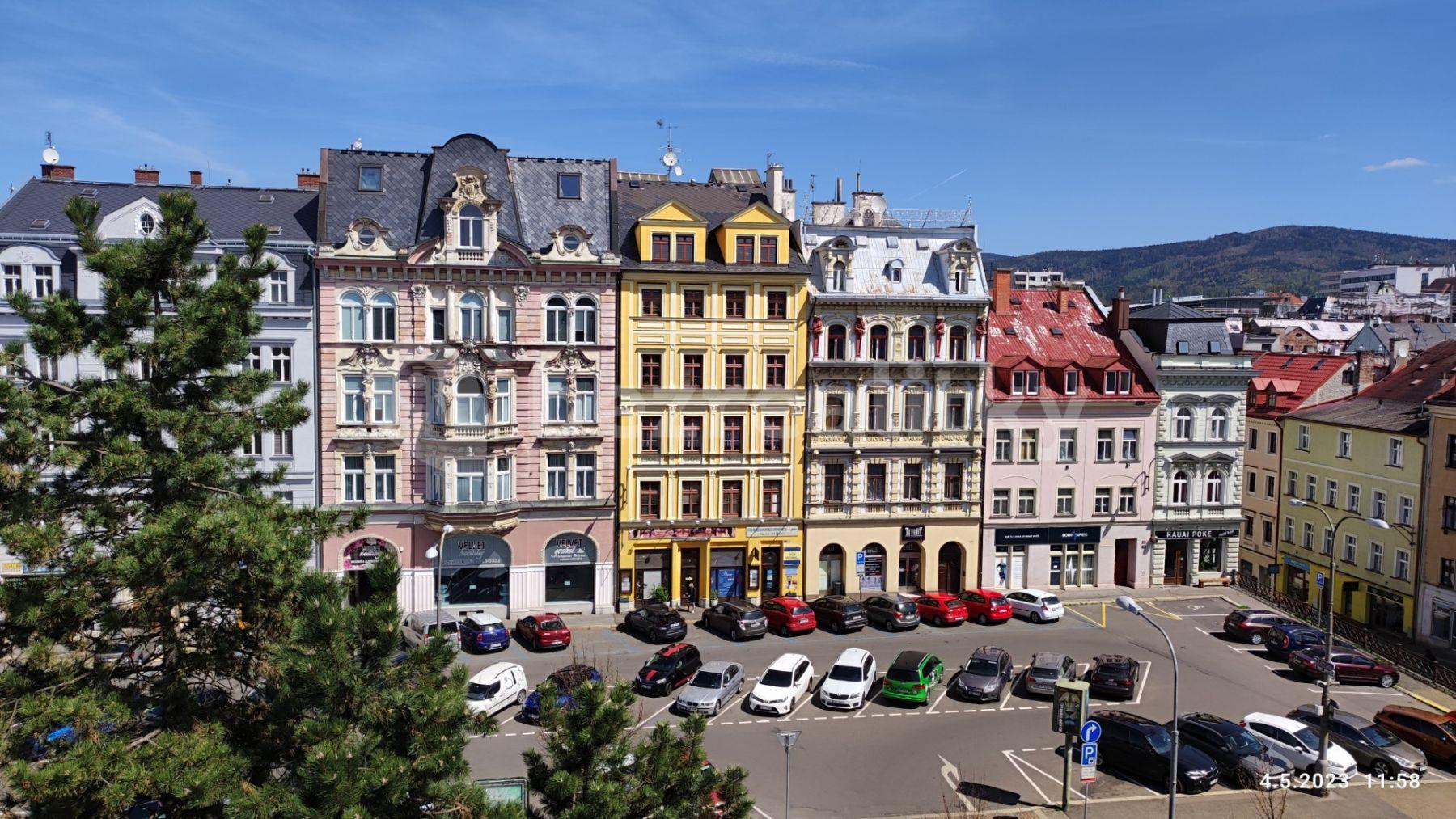 Pronájem bytu 1+kk 32 m², nám. Sokolovské, Liberec, Liberecký kraj