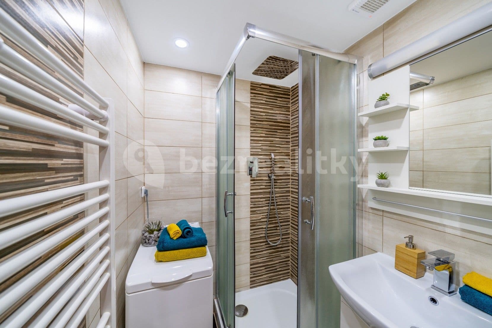 Pronájem bytu 1+1 26 m², Moskevská, Praha, Praha Pronájem bytu 1+1 26 m², Moskevská, Praha, Praha