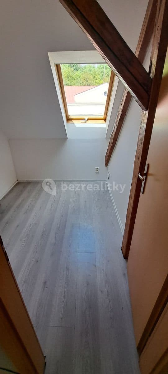 Pronájem bytu 2+kk 68 m², Vrchlického, Kralupy nad Vltavou, Středočeský kraj