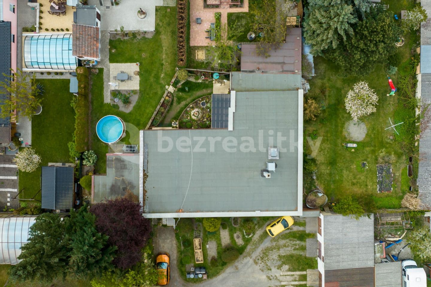 Prodej domu 208 m², pozemek 366 m², Spojovací, Nové Strašecí, Středočeský kraj
