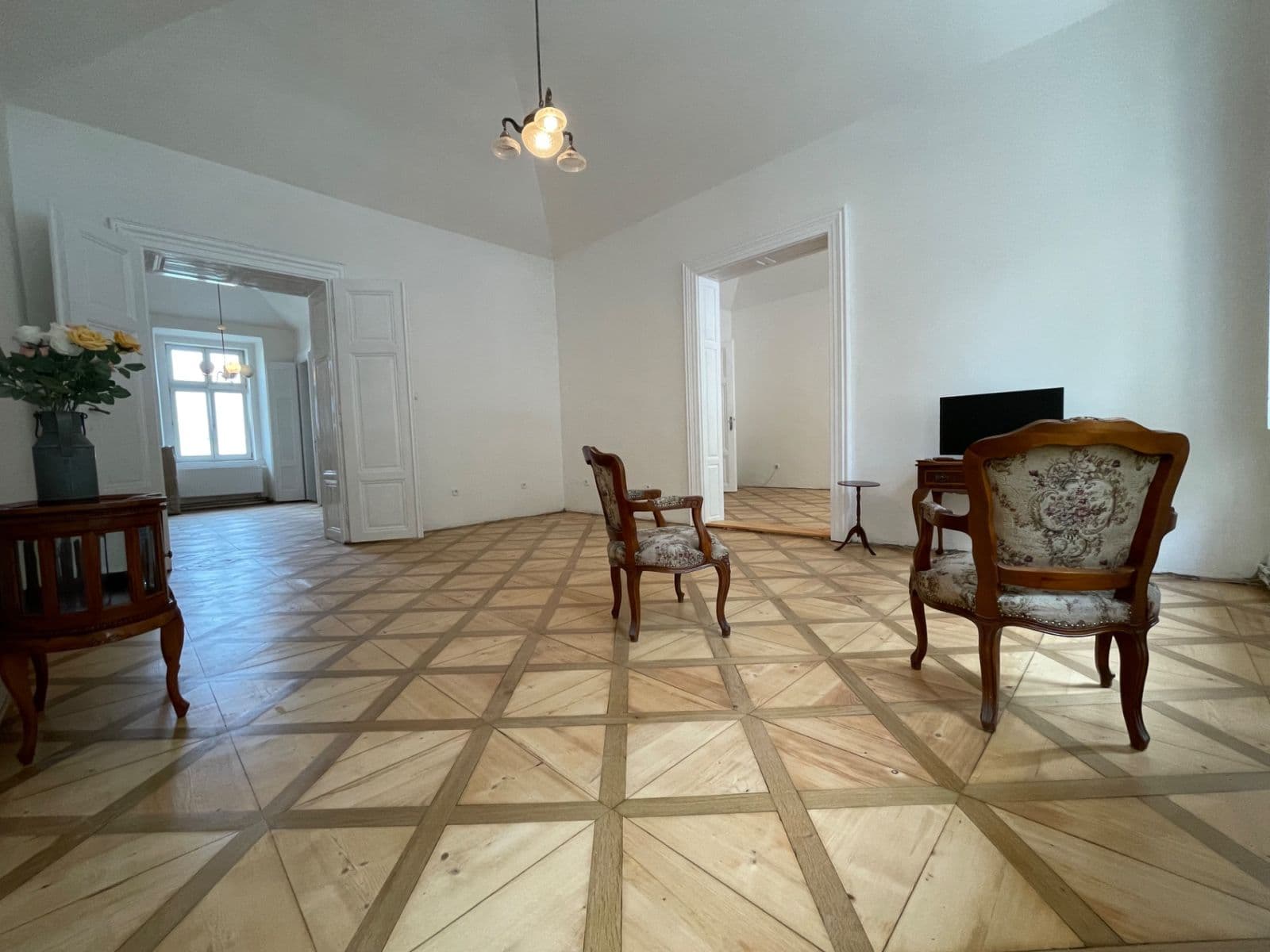 Prodej bytu 3+1 92 m², Holečkova, Praha, Praha Prodej bytu 3+1 92 m², Holečkova, Praha, Praha