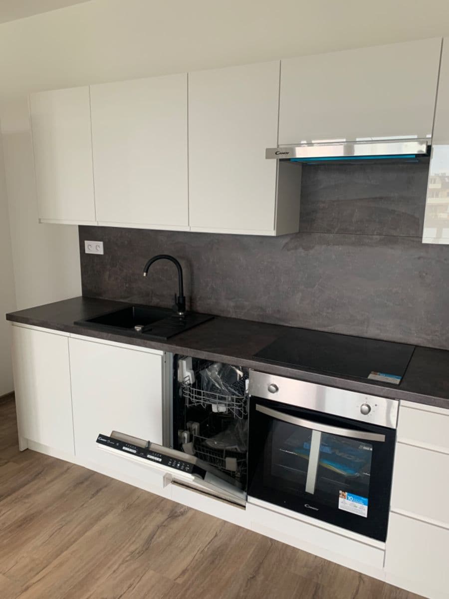 Pronájem bytu 2+kk 56 m², Olomouc, Olomoucký kraj Pronájem bytu 2+kk 56 m², Olomouc, Olomoucký kraj