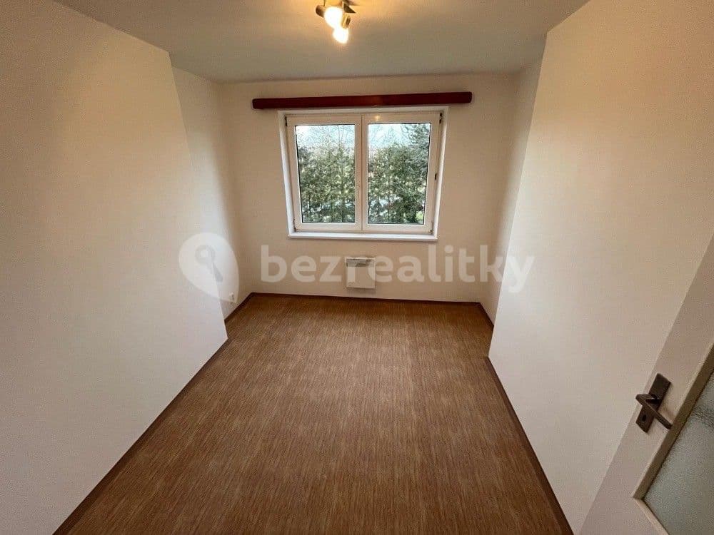 Pronájem bytu 2+1 42 m², Mírová, Milovice, Středočeský kraj Pronájem bytu 2+1 42 m², Mírová, Milovice, Středočeský kraj