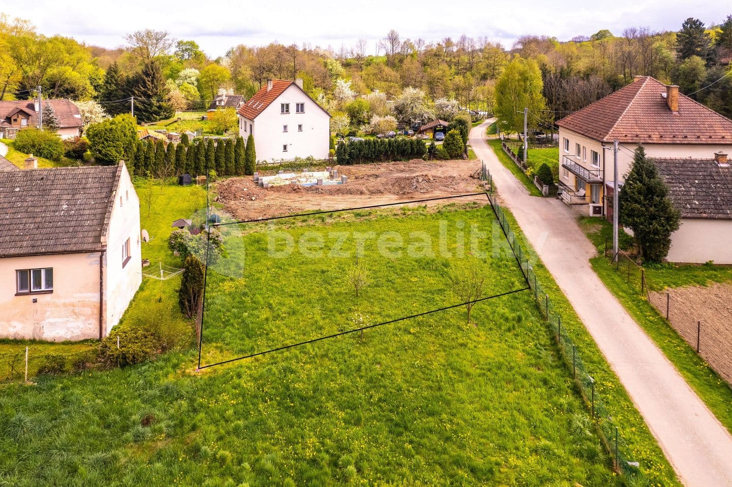 Prodej pozemku 539 m², Prostřední Poříčí, Jihomoravský kraj